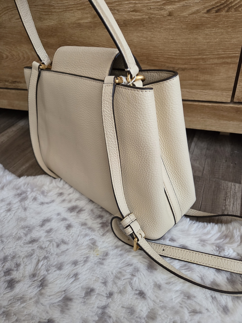 Tory Burch Cream Pebbled Leather Top-Handle Satchel with Gold Logo - Picture 3 of 11